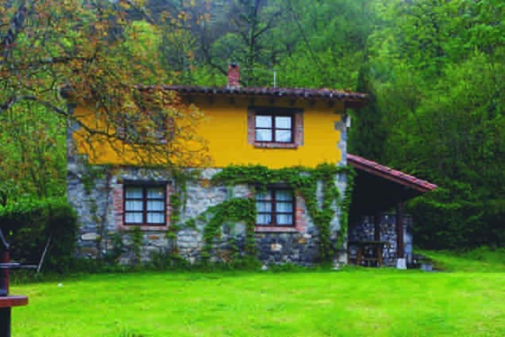 La Rotella, Calma Al Lado De Кангас-де-Оніс Екстер'єр фото